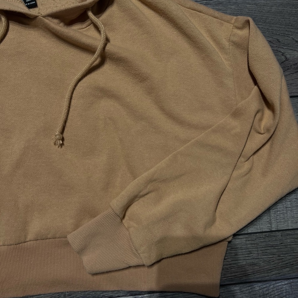 Forever 21 Cropped Hoodie!! - Picture 3 of 7